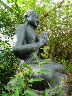 Sitzender Buddha 2m aus Lavaguss